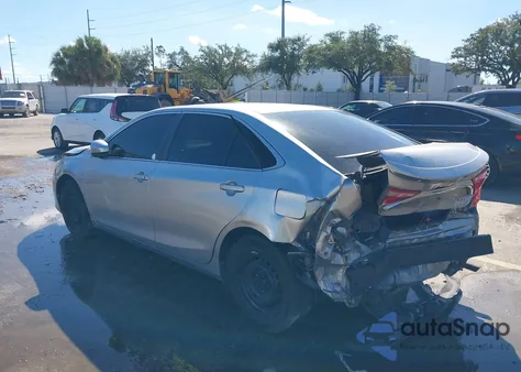 2016 Toyota Camry Le z USA, uszkodzony, nr VIN 4T4BF1FK5GR575768